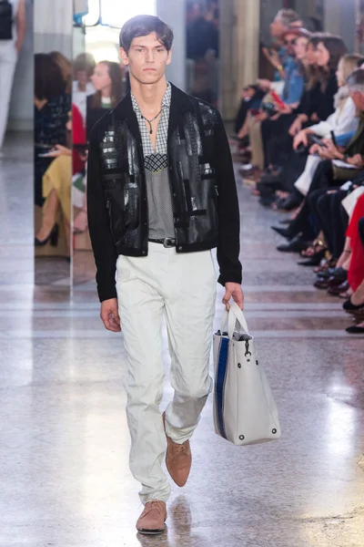 Look 53